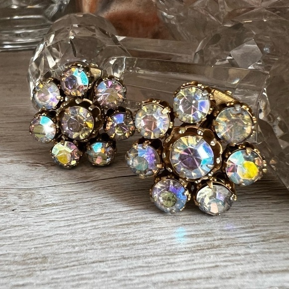 Weiss NY AB clip earrings- vintage - Picture 1 of 5
